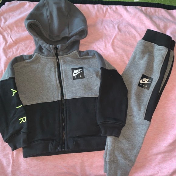 nike air sweatsuit